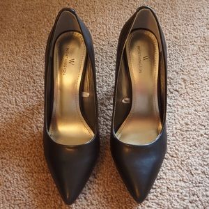 Worthington Zoe Pumps